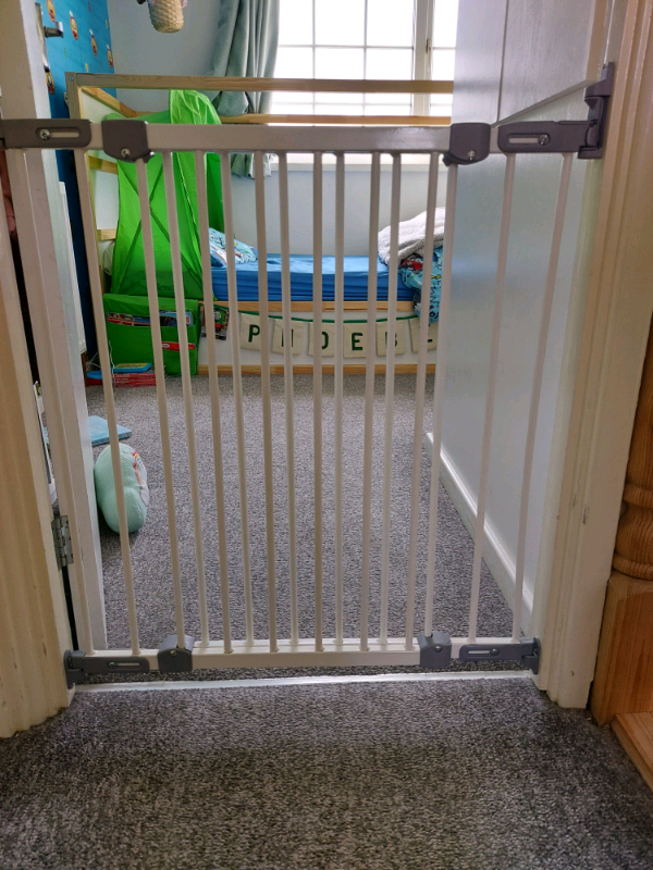 babydan adjustable stair gate